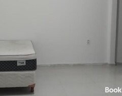Koko talo/asunto Sitio Jacutinga (Pacoti, Brasilia)