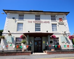 Khách sạn The Thomas Arms Hotel (Llanelli, Vương quốc Anh)