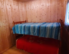 Hele huset/lejligheden Our Charming Cabin Offers You A Serene,country Experience. A Place To Retreat. (Lakeside, Canada)