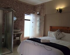 Hotelli Grazia Dal Cielo (Bloubergstrand, Etelä-Afrikka)