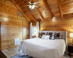 Casa/apartamento entero Million Dollar View 4 Bedroom Cabin (Maryville, EE. UU.)