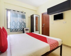 Hotel OYO Ruby Grand Inn (Mahbubnagar, Indija)