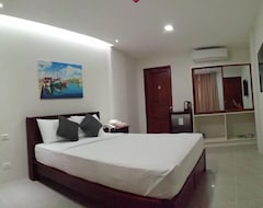 Hotel Nirvana  Resort (Puerto Galera, Philippines)