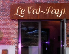 Khách sạn Hotel Le Val-Fayt (Manage, Bỉ)