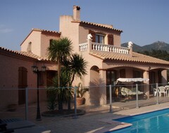 Cijela kuća/apartman Attractive Holiday Villa With Private Pool (Les Cluses, Francuska)