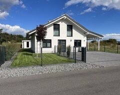Tüm Ev/Apart Daire House (Löbnitz, Almanya)