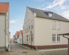 Koko talo/asunto Apartment For 2 Persons (Husum, Saksa)
