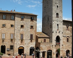 Khách sạn Al Pozzo dei Desideri (San Gimignano, Ý)