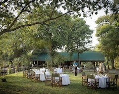 Hotel Governors Camp (Narok, Kenya)
