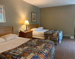 Hotel More To Explore Than You Have Time For ! (East Stroudsburg, USA)
