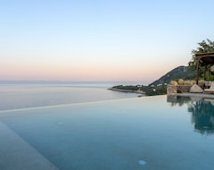 Hotel Agapitos Villas & Guesthouses (Nikiti, Greece)