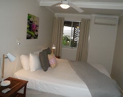 Khách sạn Airlie Apartments (Airlie Beach, Úc)