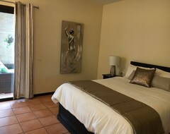 Hele huset/lejligheden Luxury Two-bed Apartment Right In Benahavis Village (Benahavis, Spanien)