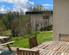 Toàn bộ căn nhà/căn hộ Gite Chez G&o Vue Dominante Sur Les Montagnes Et Calme A La Campagne Dans Villa Privee (Verrens-Arvey, Pháp)