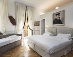 Hotel Relais Donna Lucrezia (Rome, Italy)