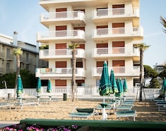 Toàn bộ căn nhà/căn hộ Jesolo: Residence On The Beach (Lido di Jesolo, Ý)
