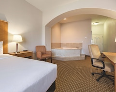 Khách sạn La Quinta Inn & Suites Alvarado (Alvarado, Hoa Kỳ)