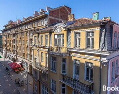 Koko talo/asunto Urban Elegance Apartment (Sofia, Bulgaria)