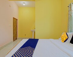 Khách sạn Oyo Flagship 809216 Spg Village Resorts (Hassan, Ấn Độ)