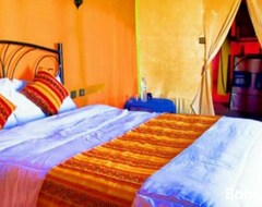 Khách sạn Desert Luxury Nature Camp (Merzouga, Morocco)