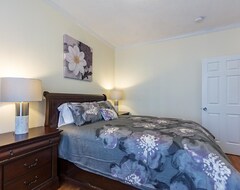 Cijela kuća/apartman Beautiful Luxury 3Br / 2Ba Parking In Boston Brookline Exceptional Location! (Brookline, Sjedinjene Američke Države)