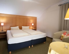 Hotelli Guardian Angel Suite For 4 Pers. Incl. Breakfast And Lake View - Hotel Garni Leithner (Pertisau, Itävalta)
