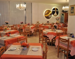 Khách sạn Nancy (Rimini, Ý)