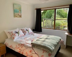 Koko talo/asunto Riversong Retreat (Thames, Uusi-Seelanti)