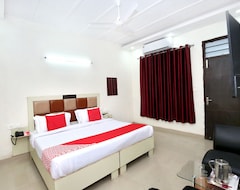 Khách sạn OYO 11369 Hotel Noor (Mohali, Ấn Độ)
