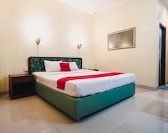 Hotel RedDoorz Plus @ Purwosari (Yogyakarta, Indonezija)