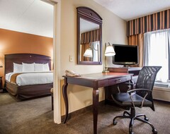 Khách sạn Comfort Inn & Suites Somerset - New Brunswick (Somerset, Hoa Kỳ)