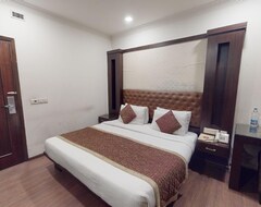 Hotel Divine Paradise Tavisha (Delhi, India)