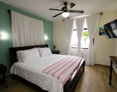 Jan's Hotel (Caye Caulker, Belize)