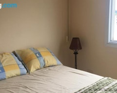 Entire House / Apartment Apartamento Atlantica 850 (Matinhos, Brazil)