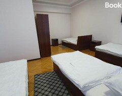 Qarshi hotel Bahor (Qarshi, Uzbekistán)