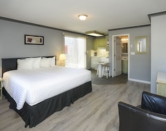 Motelli Tiki Shores Inn & Suites (Penticton, Kanada)