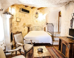 Khách sạn Kelebek Special Cave Hotel & Spa (Göreme, Thổ Nhĩ Kỳ)