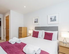 Lejlighedshotel Roomspace Serviced Apartments - Abbot'S Yard (Guildford, Storbritannien)