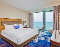 Hotel Curio Collection By Hilton Navy Pier Chicago, Il (Chicago, USA)