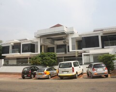 Hotel Adwoa Wangara (Accra, Gana)
