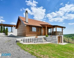 Toàn bộ căn nhà/căn hộ Awesome Home In Vinica Breg With Outdoor Swimming Pool, Wifi And 3 Bedrooms (Vinica, Croatia)