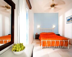 Hotel Dimitris Rooms (Manganari, Greece)
