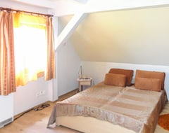 Toàn bộ căn nhà/căn hộ 5 Bedroom Accommodation In Nowe Worowo (Zlocieniec, Ba Lan)