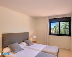 Hotel Mistral Beach Suites (Marbella, Spain)