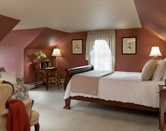 Hotel Inn At Pleasant Lake (New London, USA)