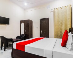 Khách sạn Oyo 84179 Townhouse (Rishikesh, Ấn Độ)
