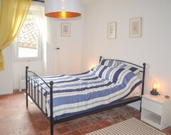 Toàn bộ căn nhà/căn hộ 2 Bedroom Accommodation In Saint-gervais-sur-mare (Rosis, Pháp)