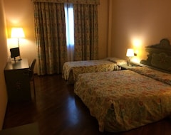 Khách sạn Hotel San Nicola (Lagonegro, Ý)