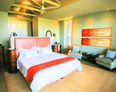 Hotel Mosselberg on Grotto Beach (Hermanus, South Africa)