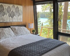 Tüm Ev/Apart Daire Private Island! Bad Medicine Lake! Large Cabin With All The Comforts Of Home (Lansford, ABD)